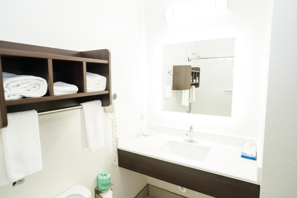 MainStay Suites Knoxville Airport Image 44